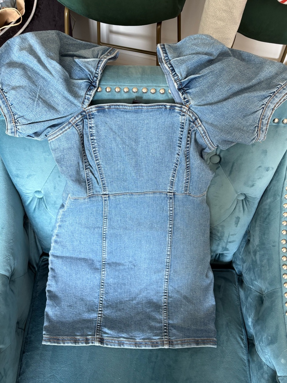 H&M Light Blue Denim Short Dress with Puff Sleeves